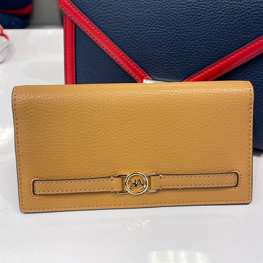 Michael Kors Reed Large Bifold Pebbled Leather Snap Wallet Card Case 
Deer
NWT